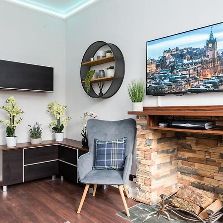 אדינבורו City Centre Stylish Apartment At The Meadows Park מראה חיצוני תמונה