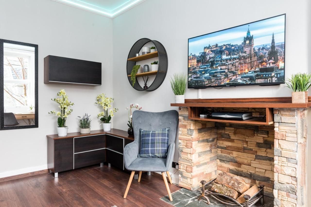 אדינבורו City Centre Stylish Apartment At The Meadows Park מראה חיצוני תמונה