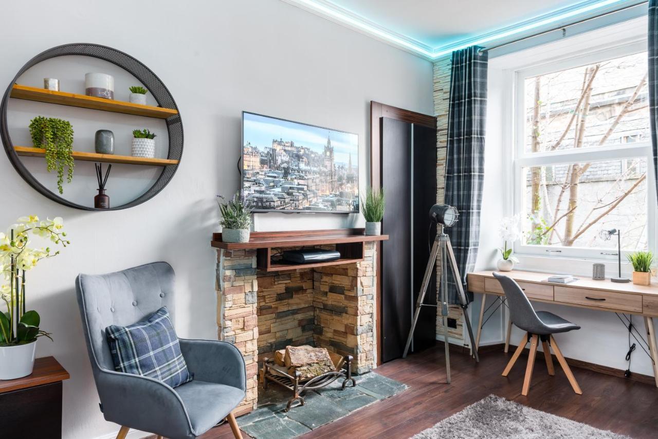 אדינבורו City Centre Stylish Apartment At The Meadows Park מראה חיצוני תמונה